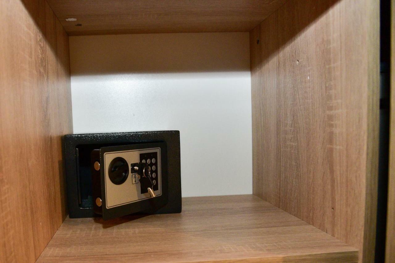 Tesla Coil Apartments Gospic Bagian luar foto